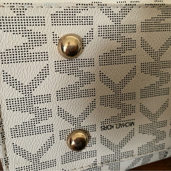 Michael Kors SIGNATURE HAMILTON SAFFIANO SATCHEL SIZE- L - Picture 13 of 15